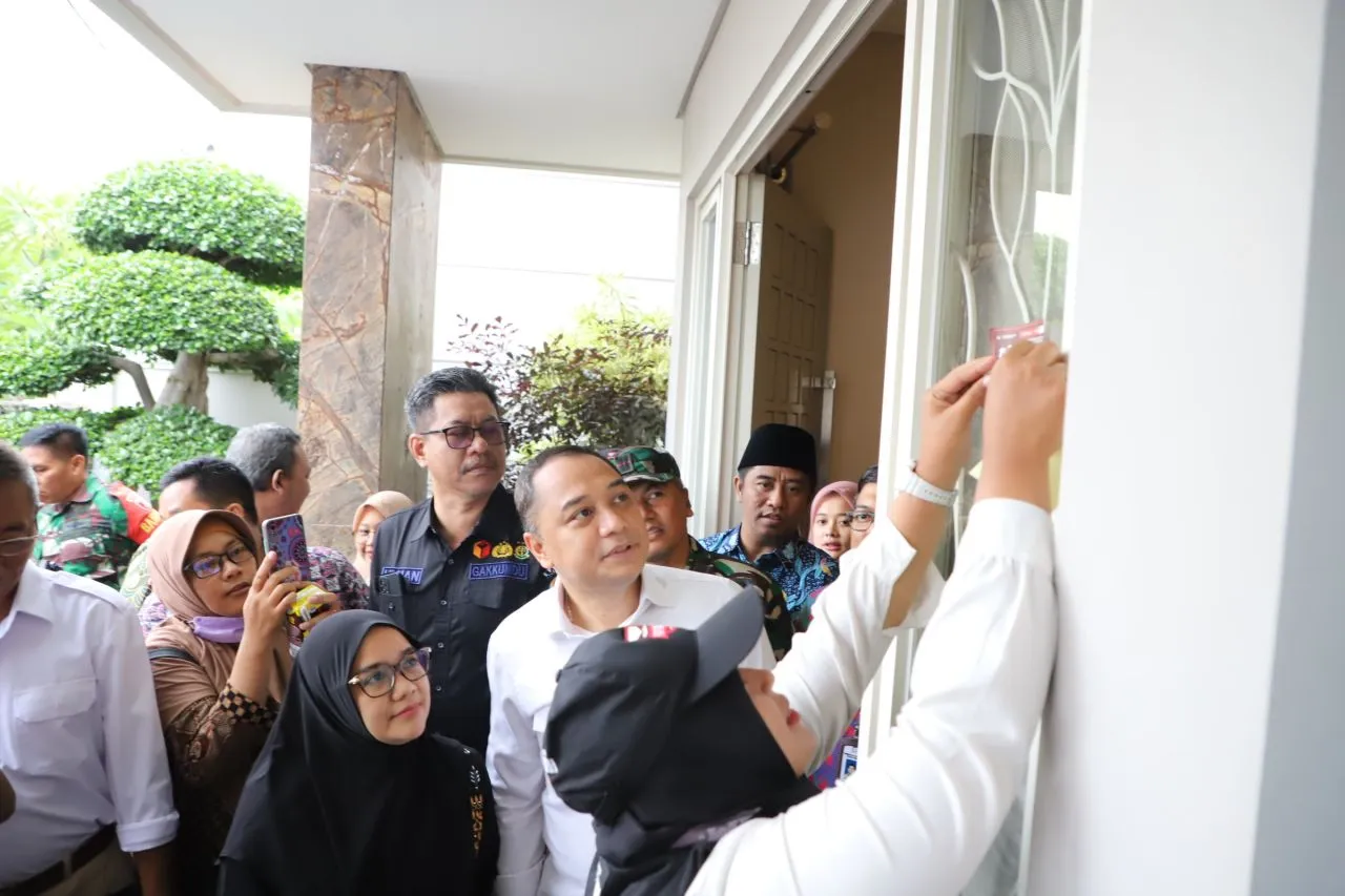 KPU Surabaya Coklit di Rumah Wali Kota Eri, Putra Sulung Masuk Daftar Pemilih Pemula