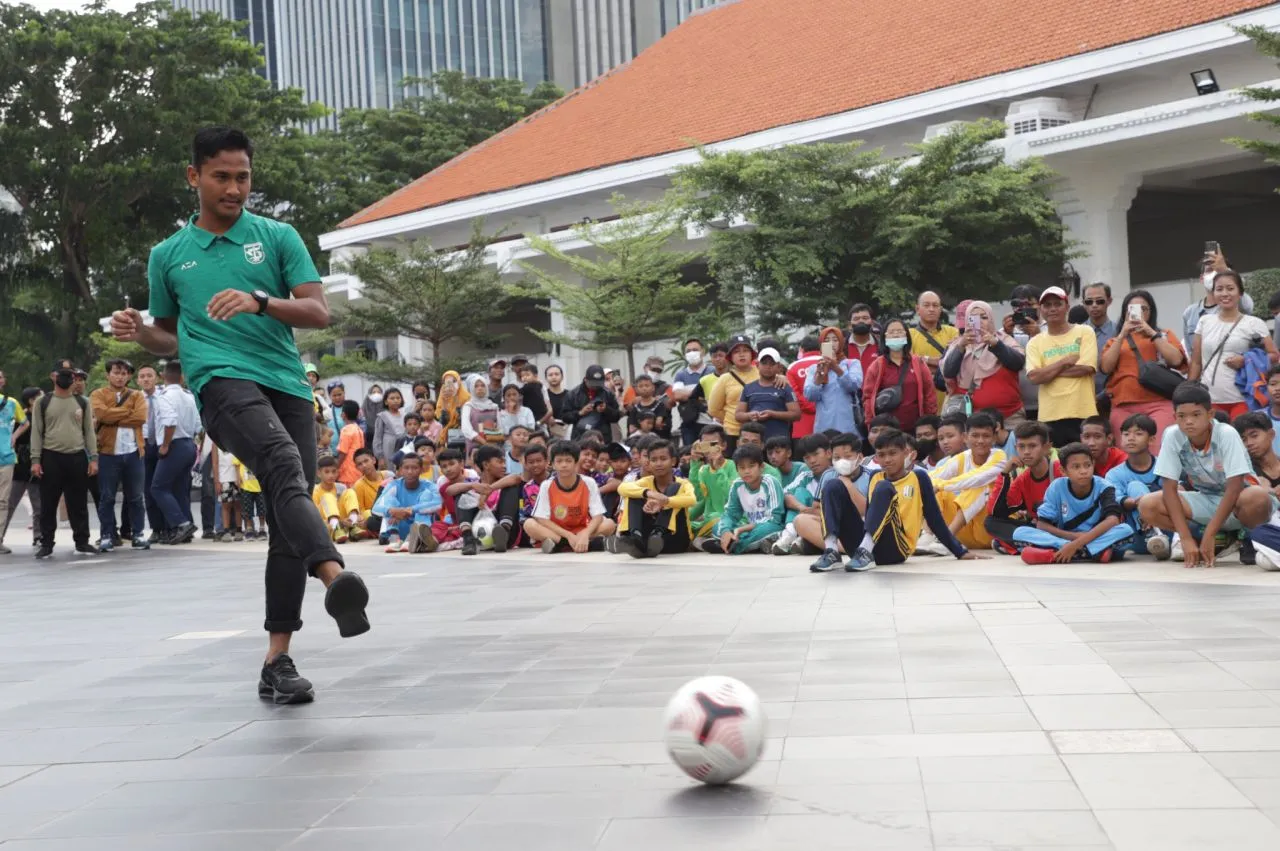 Pesta Bola Surabaya 2023 Mulai Digaungkan, Ada Coaching Clinic hingga Fun Games di Alun-Alun Surabaya