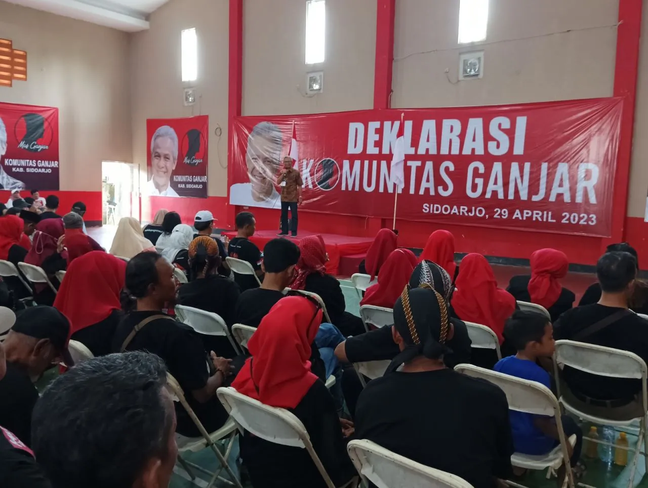 Ratusan Warga Sidoarjo Gelar Deklarasi Komunitas Ganjar, Satukan Tekad Menang!
