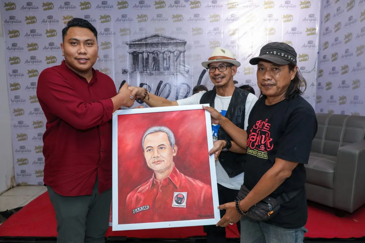 Perkuat Solidaritas, Relawan Ganjar Resmikan Posko Pemenangan OMG Jatim di Surabaya