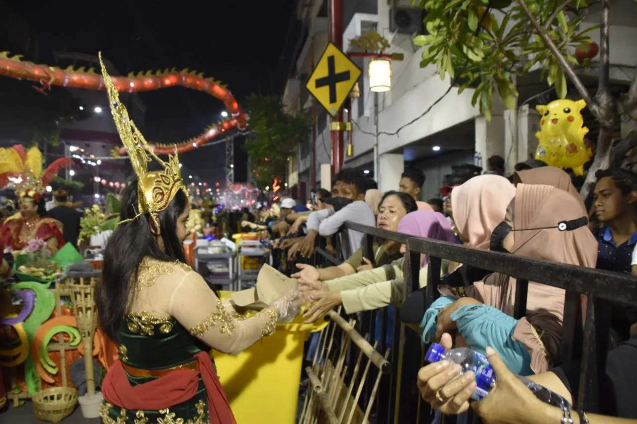 Festival Rujak Uleg Jadi Pesta Rakyat, Bebas Masuk Area Venue Usai Diresmikan