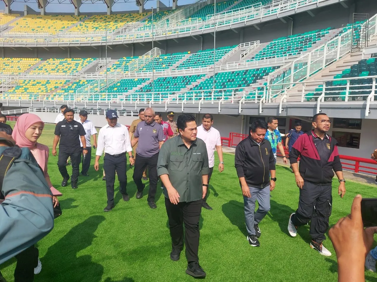Sidak GBT, Ketum PSSI Minta Suporter Surabaya Ikut Jaga Stadion