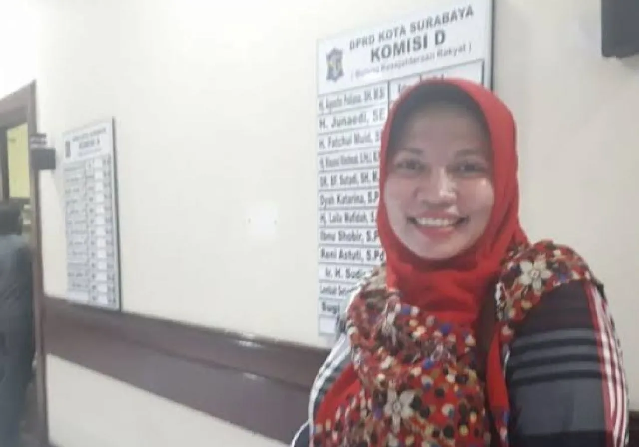 Komisi D Minta Pemkot Surabaya Keluarkan Imbauan Larangan Wisuda Siswa