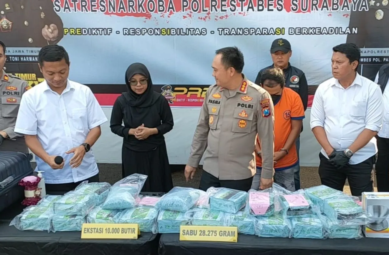 Polisi Tangkap Pengedar Narkoba, Sita 28 Kg Sabu dan 10 Ribu Pil Ekstasi