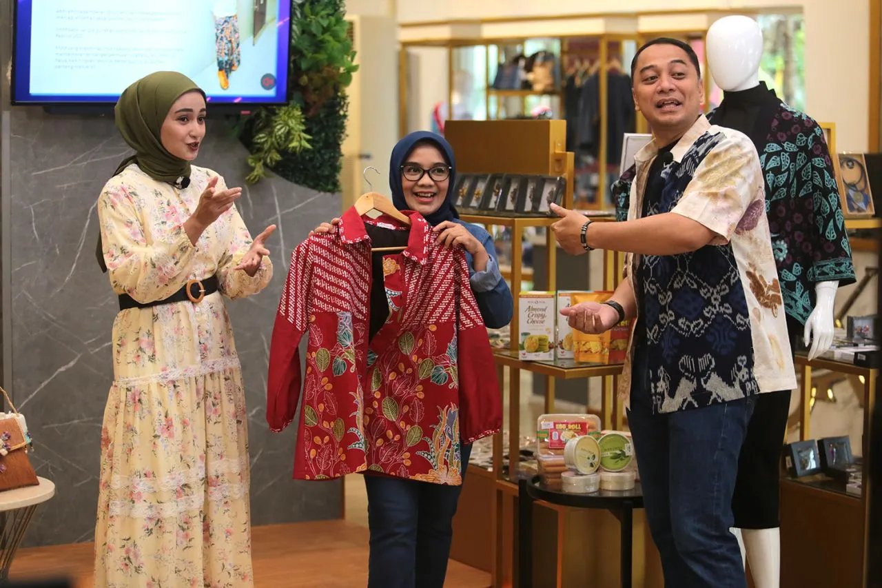 Gelar Live Shopping bersama Marketplace, Produk UMKM Surabaya Ludes Terjual!