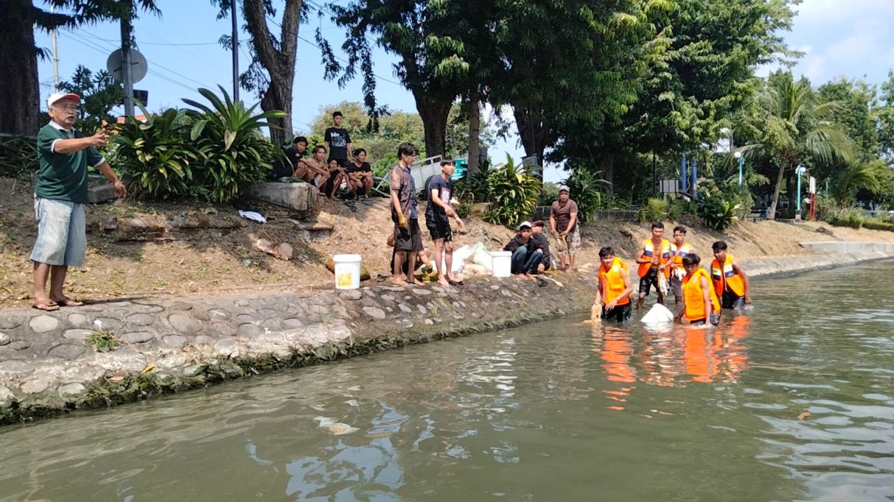 Ini Hasil Pemkot Surabaya Gelar Operasi Yustisi Pencucian Rumen Kurban di Sungai Kalimas