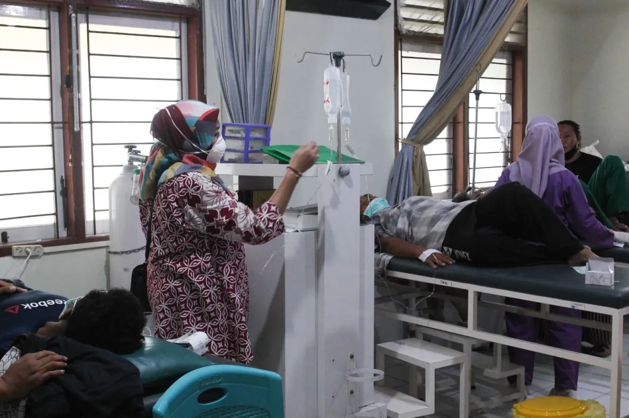 Dari 71 Korban Keracunan Massal, 19 Pasien Masih Rawat Inap