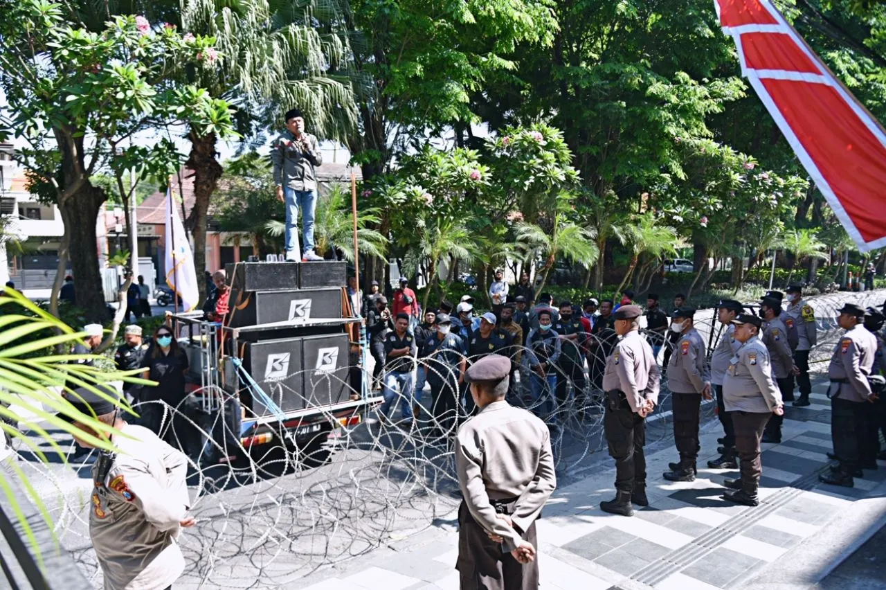 Ini Kronologi Demo PKL di Pendistrian Jalan Ngaglik Versi Satpol PP Surabaya