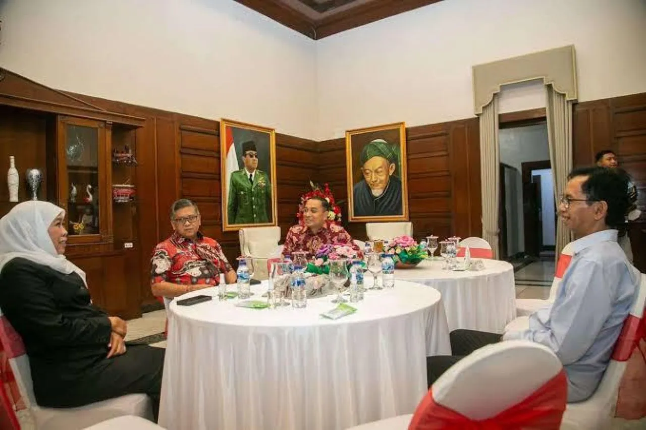 PDIP Jatim Lakukan Survei Pilgub, Pengamat: Eri Cahyadi Cocok Duet Bareng Khofifah