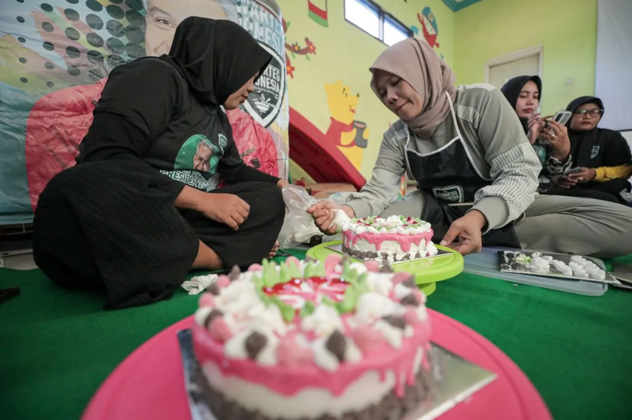 Kowarteg Ganjar Berikan Pelatihan Usaha Mikro Kuliner Untuk Warga Surabaya