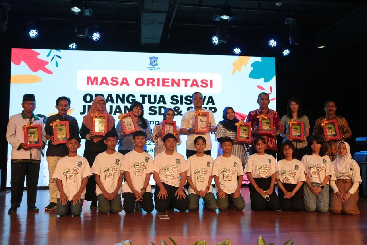 Momen Masa Orientasi Orang Tua Siswa, Wali Kota Eri Cahyadi: Sekolah Negeri atau Swasta Sama Saja