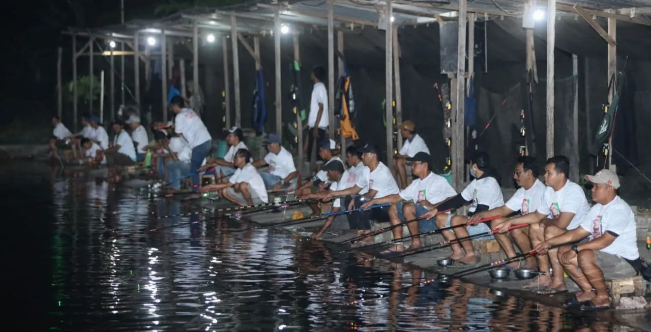 Ganjar Creasi Gelar Perlombaan Mancing Bersama Komunitas di Sidoarjo