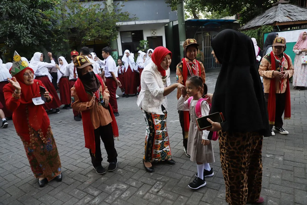 Wali Kota Eri Cahyadi Pastikan MPLS Buat Siswa Nyaman