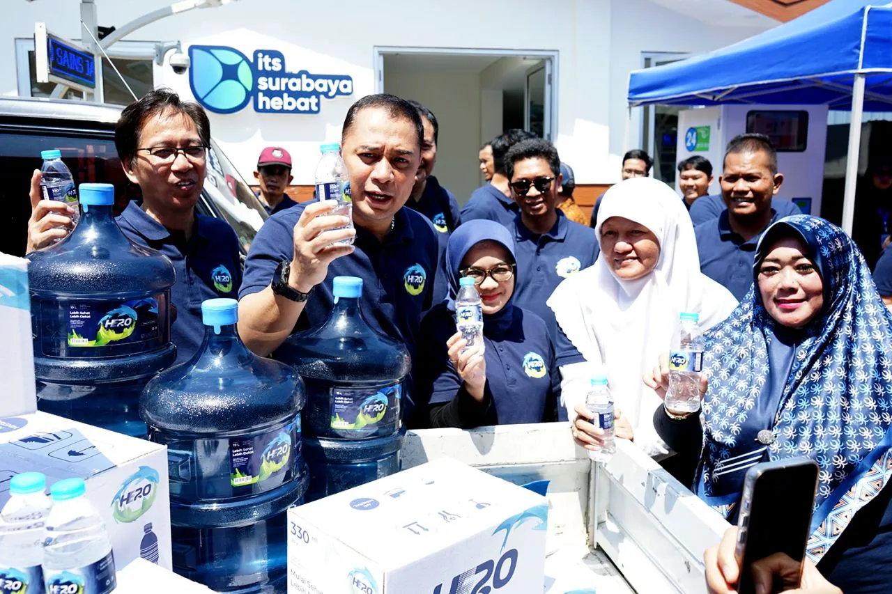 Pemkot Surabaya Bersama ITS Dirikan Perusahaan Air Minum dalam Kemasan HE2O