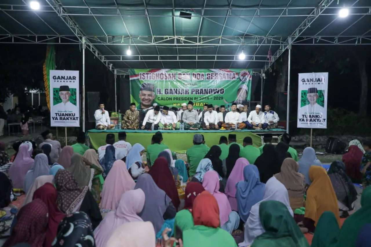 Ribuan Santrine Ganjar Meriahkan Istigasah dan Doa Bersama untuk Bangsa di Tuban