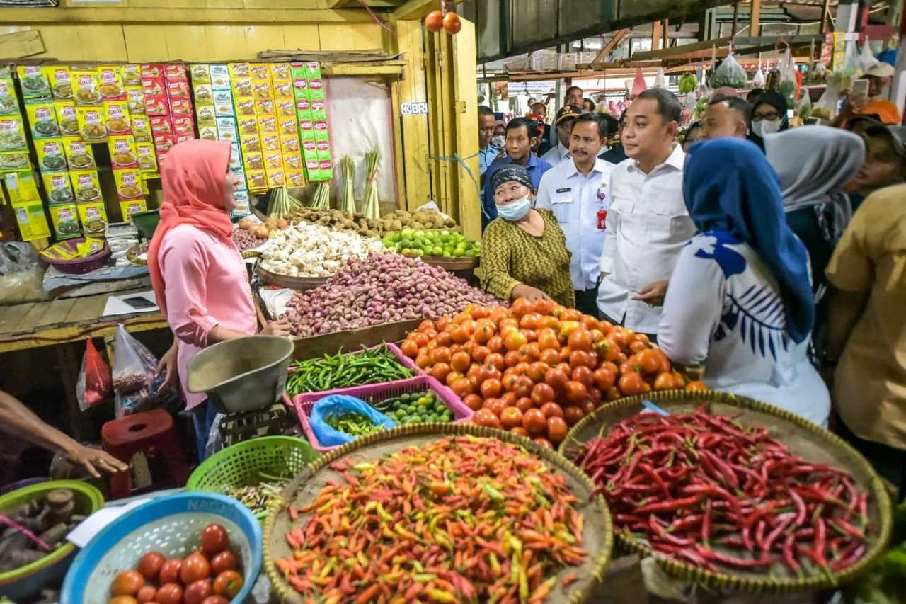 Jurus Wali Kota Eri Cahyadi Kendalikan Inflasi Surabaya