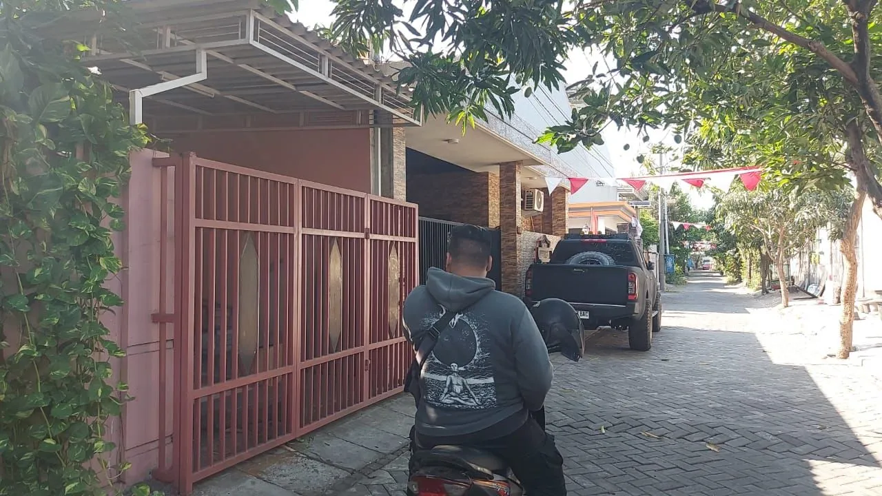 Tim Densus 88 Amankan Warga Karang Klumprik Diduga Terkait Ikut Jaringan Teroris