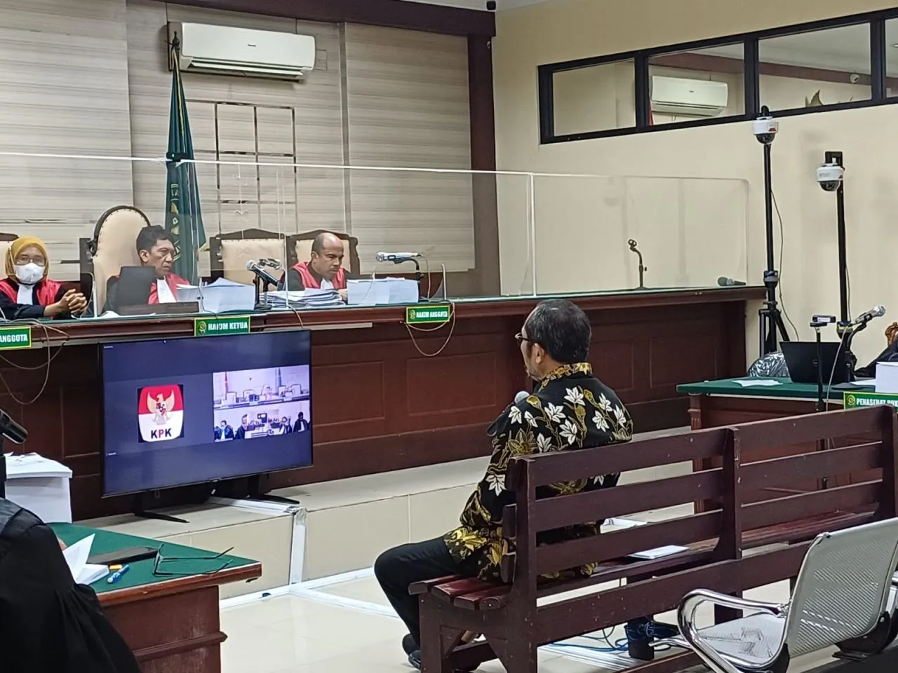 JPU KPK Tuntut Sahat Tua P Simandjuntak 12 Tahun Penjara