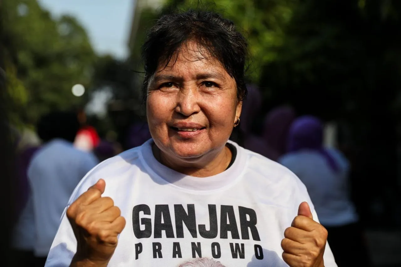 Terinspirasi Ganjar Pranowo, Ibu-Ibu di Surabaya Semangat Ikut Senam Sehat Kowarteg Ganjar