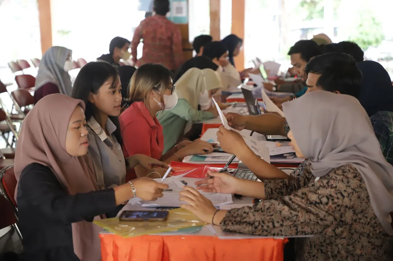 863 Mahasiswa Surabaya Lolos Seleksi Beasiswa Pemuda Tangguh