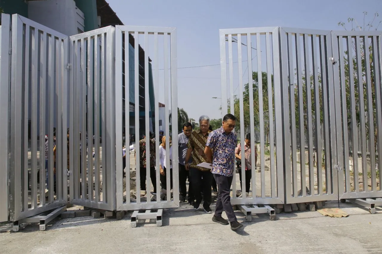 Tim Kreatif Pembukaan Piala Dunia U-17 Mapping Area di GBT Surabaya