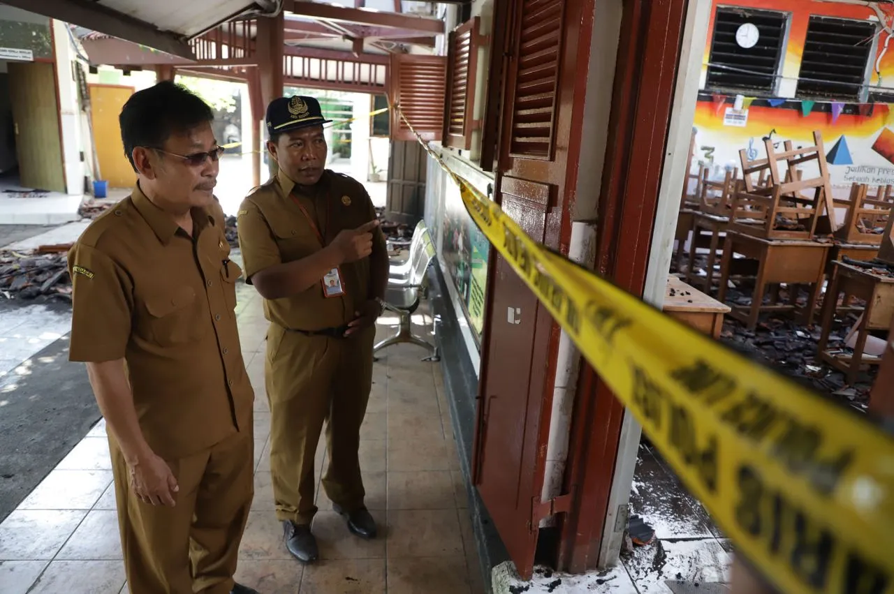 SDN Dr Soetomo Surabaya Kebakaran, Siswa Belajar Daring