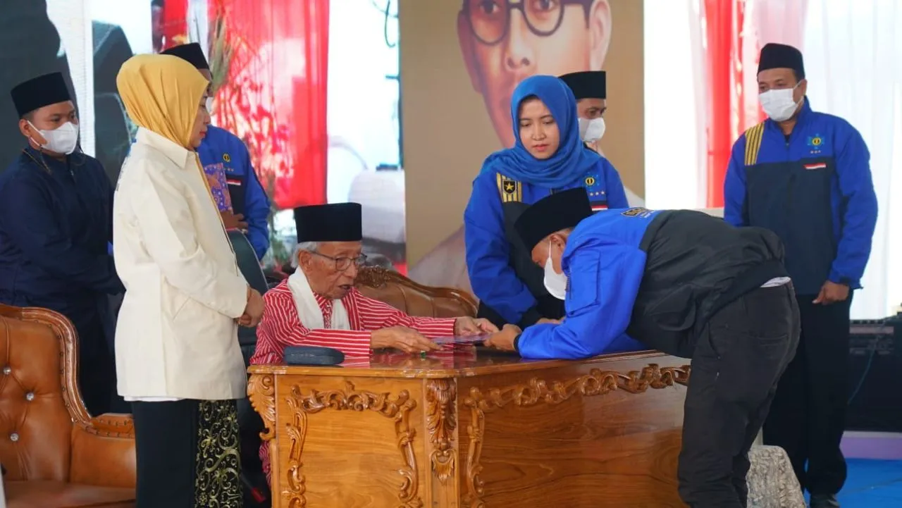 66 Warga Miskin Terima Bantuan Rumah Layak Huni dari Ponpes Shiddiqiyyah Jombang