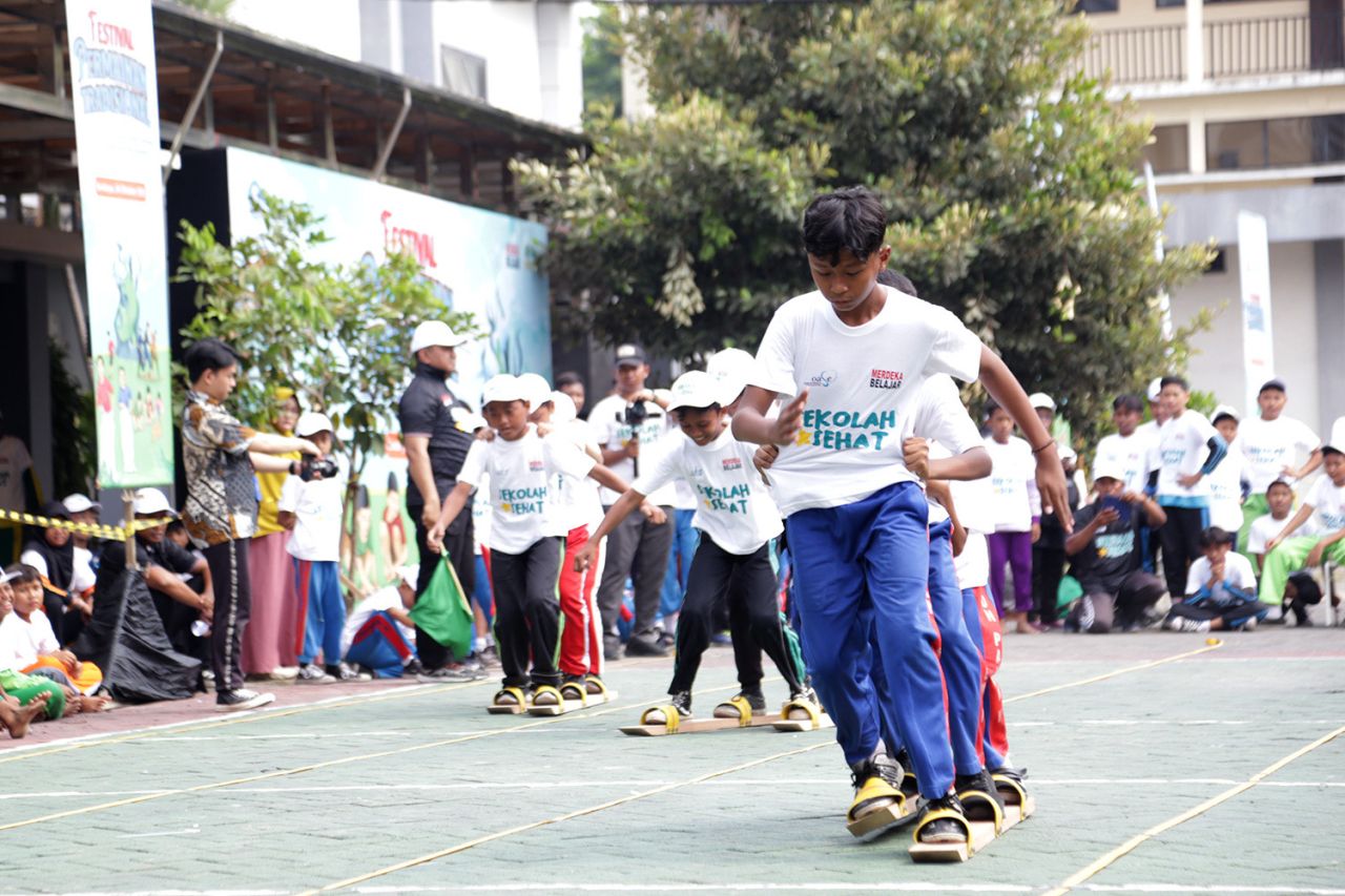 Begini Keseruan Anak - Anak Surabaya Ikuti Lomba Permainan Tradisional