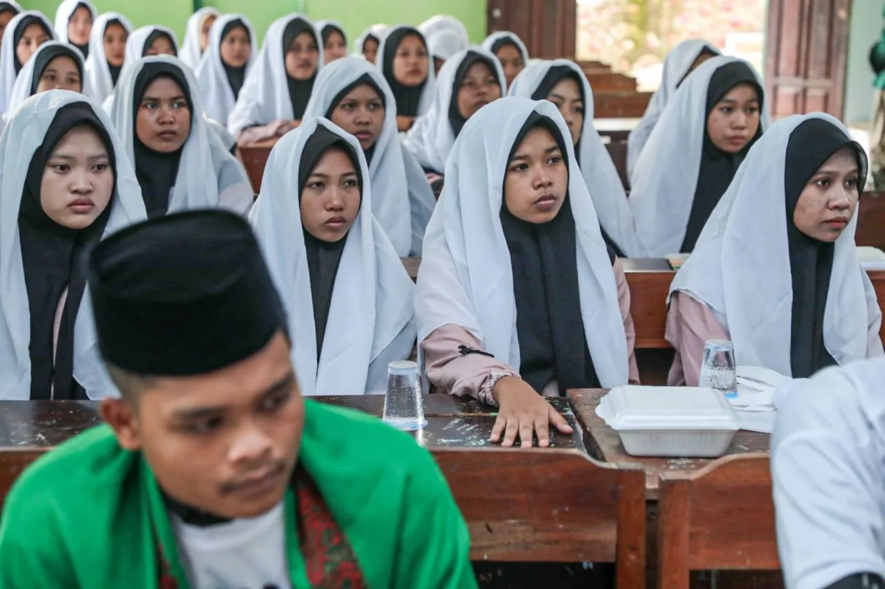 Santri Dukung Ganjar Gelar Pelatihan Budi Daya Sayur Hidroponik