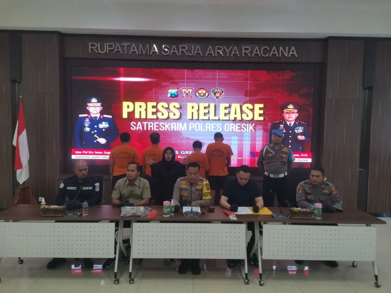 Polisi Tangkap 8 Tersangka Terkait Kasus Ricuh di Stadion Joko Samudra Gresik