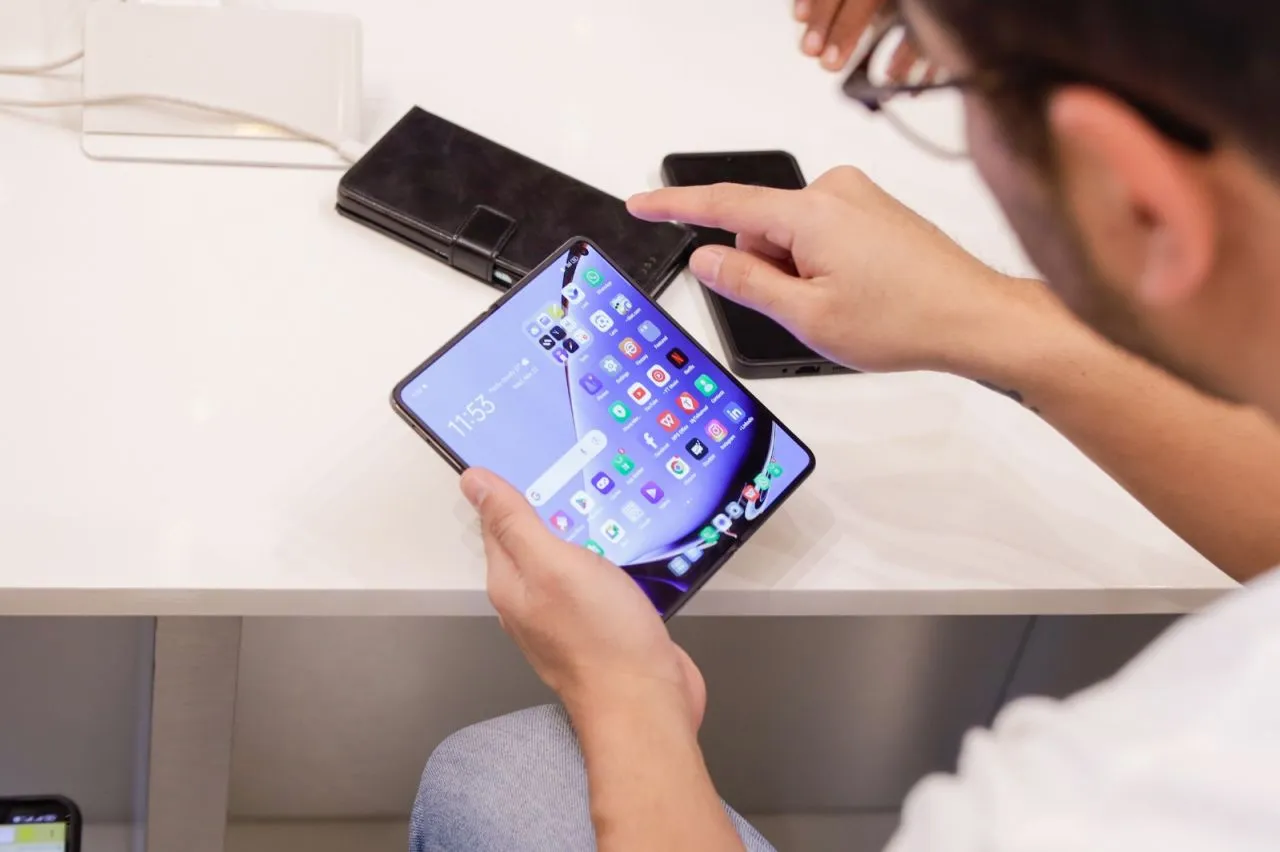 Sasar Kalangan Pebisnis, OPPO Gelar OPPO International Skyport di Surabaya