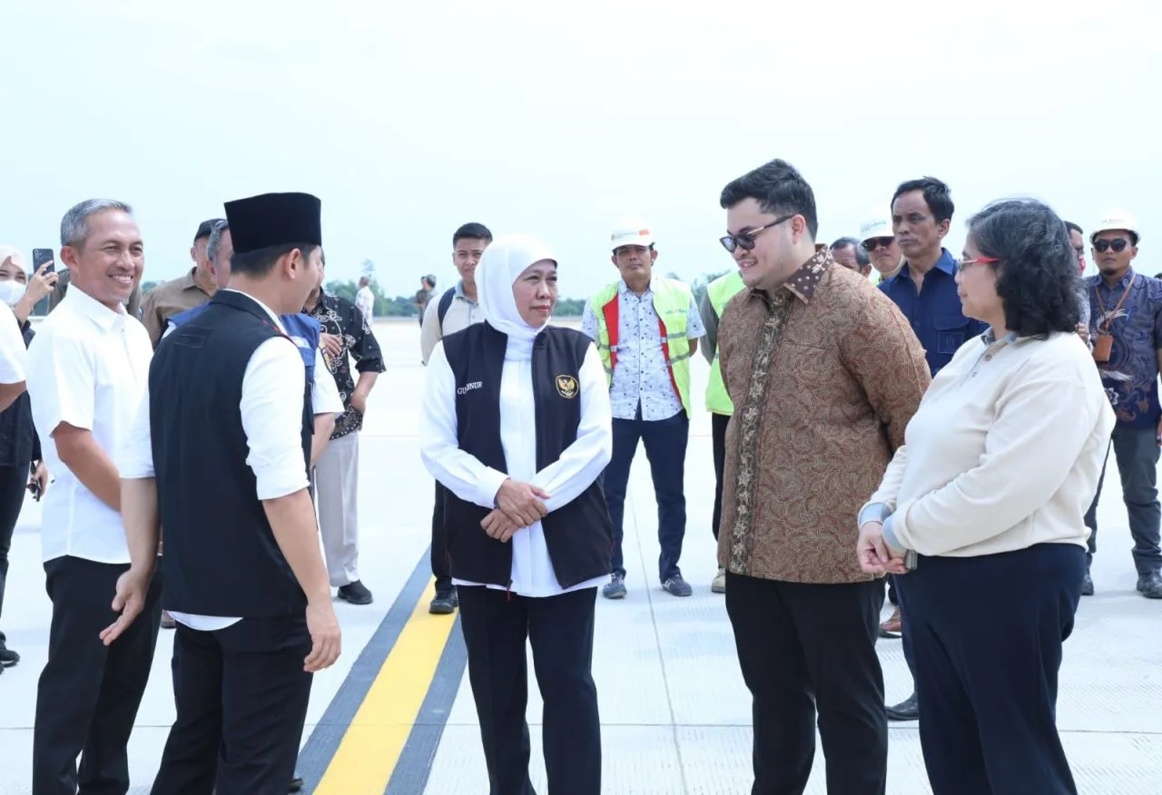 Gubernur Khofifah Tinjau Kesiapan Bandara Dhoho Kediri, Ini Harapannya