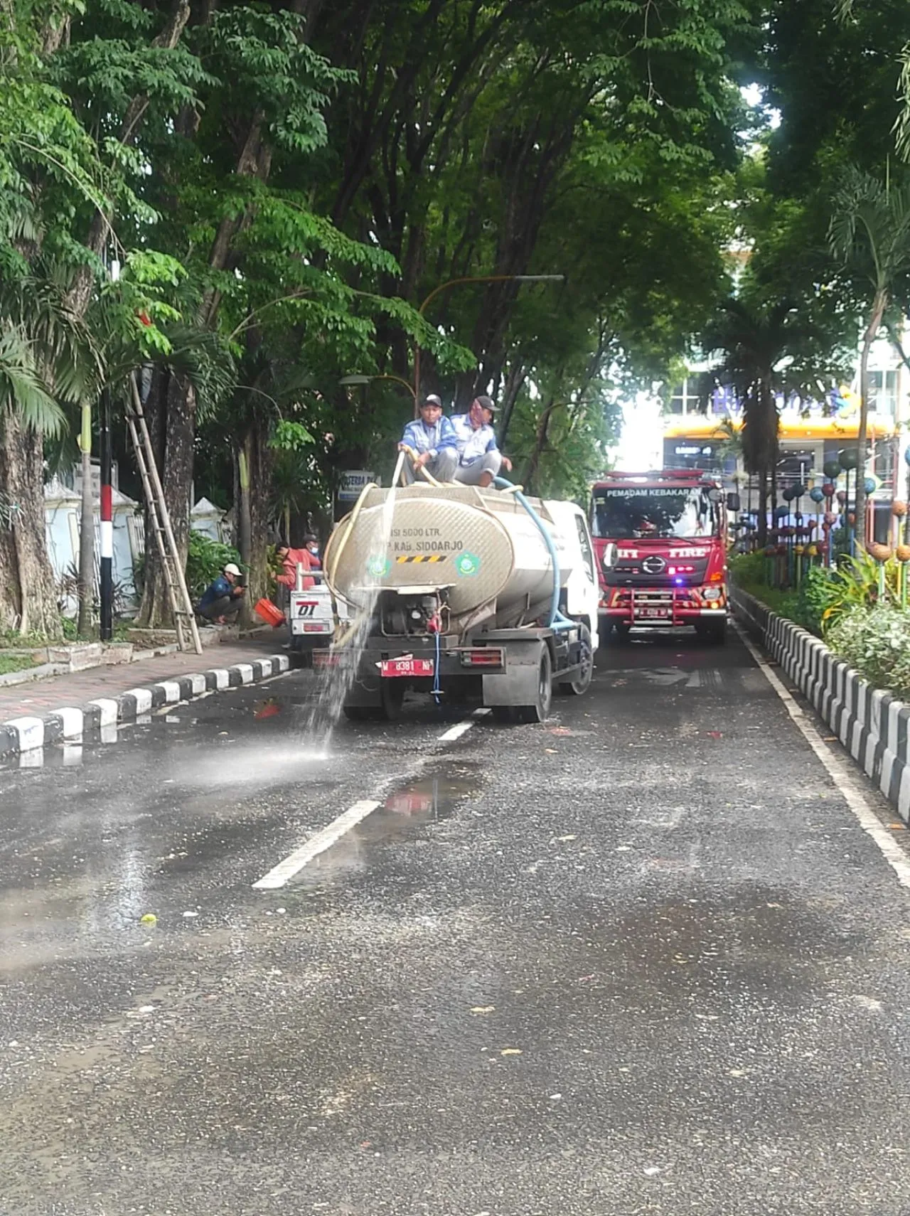 Begini Tanggapan Pemkab Sidoarjo Terkait Aksi Buang Sampah di Pendopo Bupati