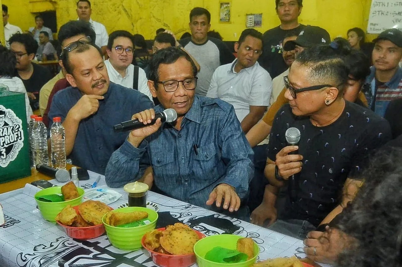 Ngopi Bareng Milenial Surabaya, Mahfud: Korupsi di Kemenkopolhukam Capai Rp 677 Triliun