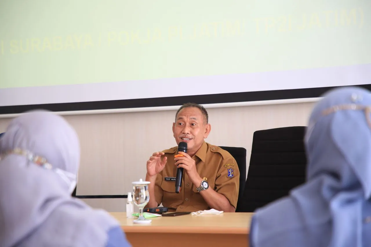 Dispendik Surabaya Siapkan 20.000 Seragam Baru untuk Siswa Gamis Tahun Ajaran 2023/2024