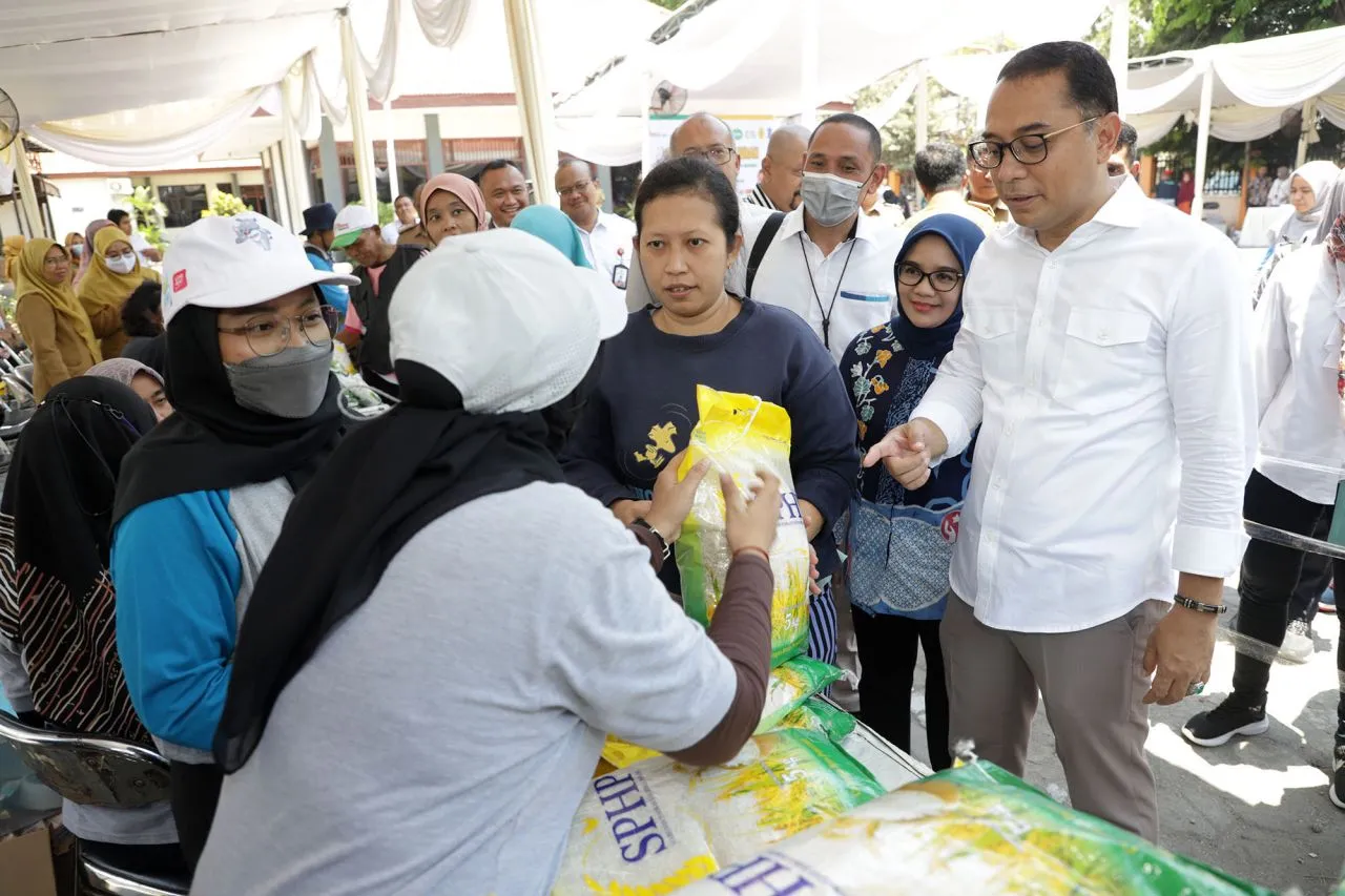 Stok Beras 52 Ribu Ton, Pemkot Surabaya Pastikan Ketersediaan Aman