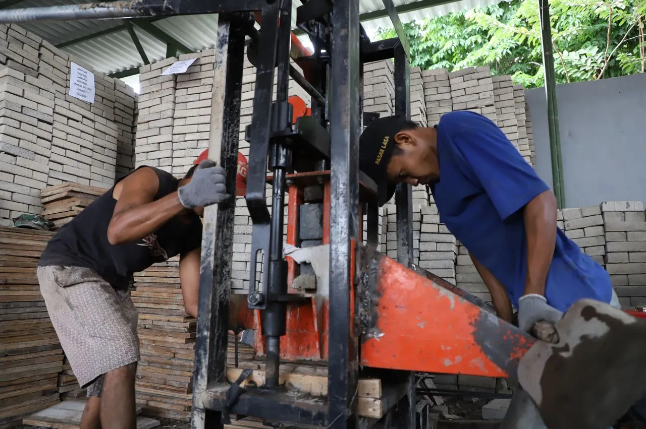 Program Padat Karya Pemkot Surabaya Serap 36.194 Tenaga Kerja