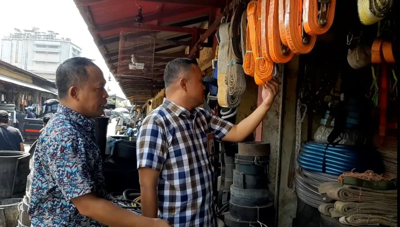 Lunasi Tunggakan, Pedagang Bisa Cetak Buku Stand