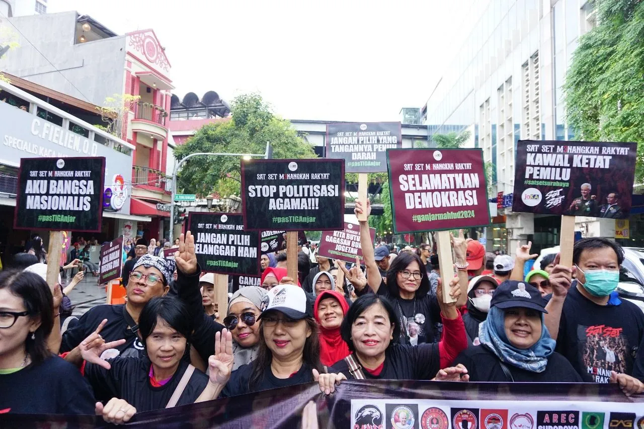 Sat Set JAKA Menangkan Ganjar-Mahfud di Kampanye Hari Terakhir di Jalan Tujungan