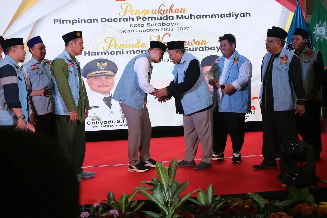 Tanggapan Rompi Biru Eri Cahyadi di Acara Pemuda Muhammadiyah Surabaya
