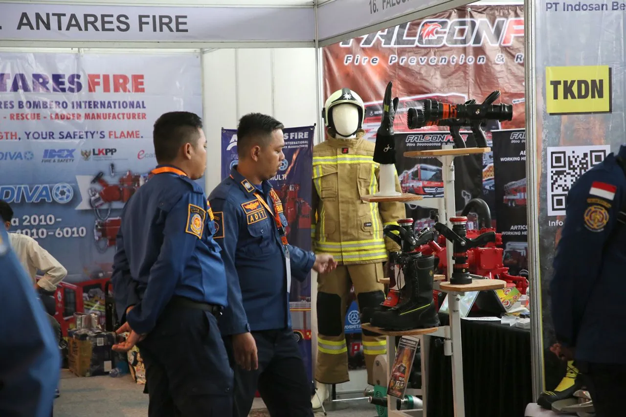 Petugas Damkar se-Indonesia Dibekali Pengetahuan Regulasi SNI: International Fire Safety Codes & Standard