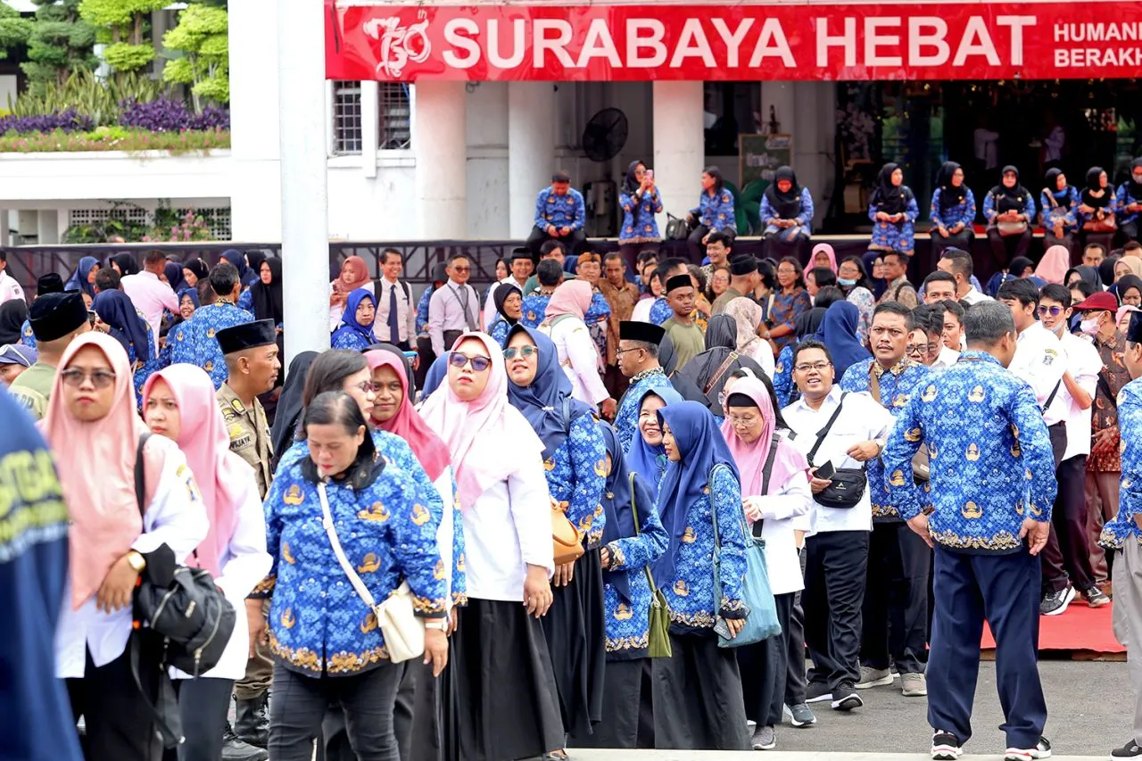 Tumplek Blek, 22,900 Guru SD-SMP se- Surabaya Hadiri Halal Bihalal bersama Wali Kota Eri Cahyadi dan Wakil Wali Kota Armuji
