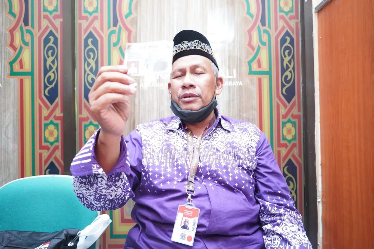 26 Tahun Menabung, Pemulung Sekaligus Tukang Becak Ini Berangkat Haji