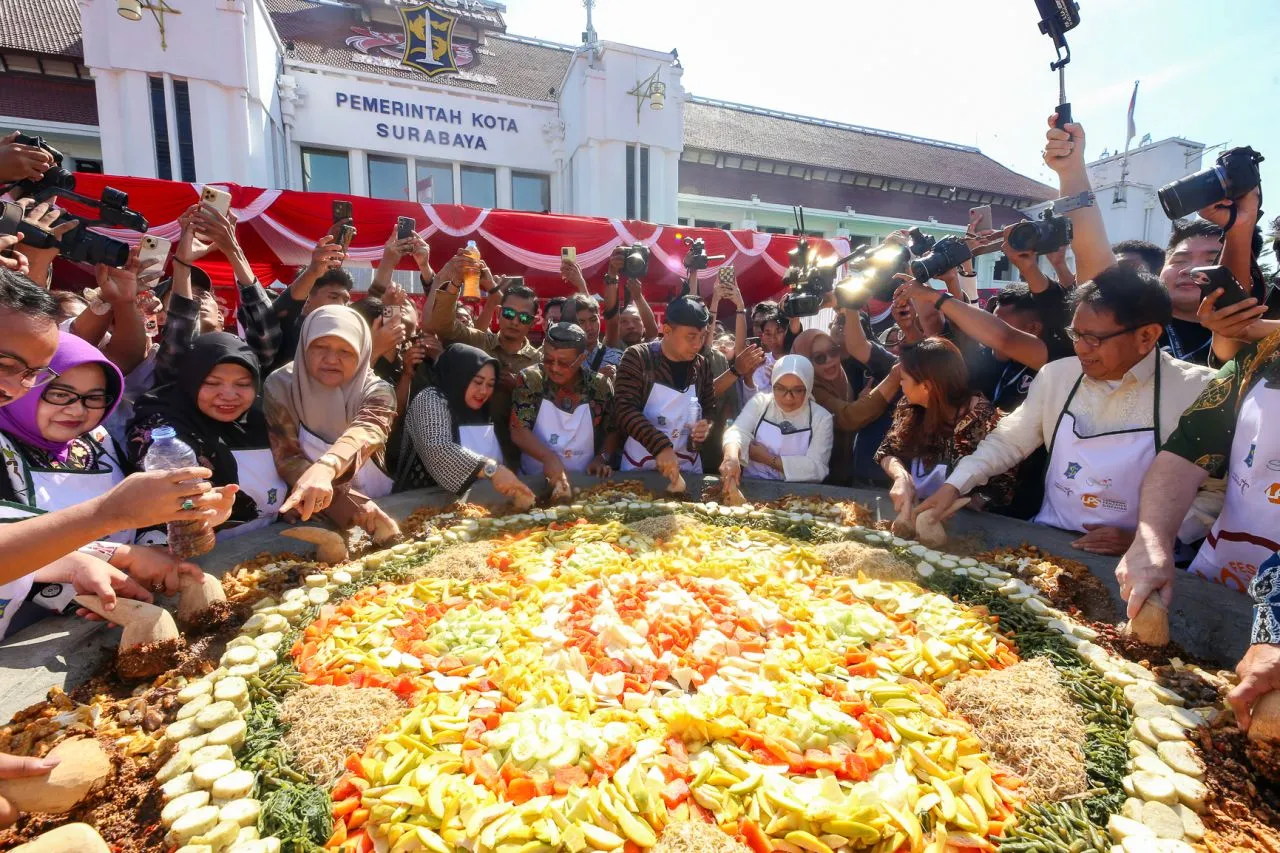 The History of Rujak Cingur’, Wali Kota Eri Cahyadi: Simbol Kebersamaan Warga Surabaya