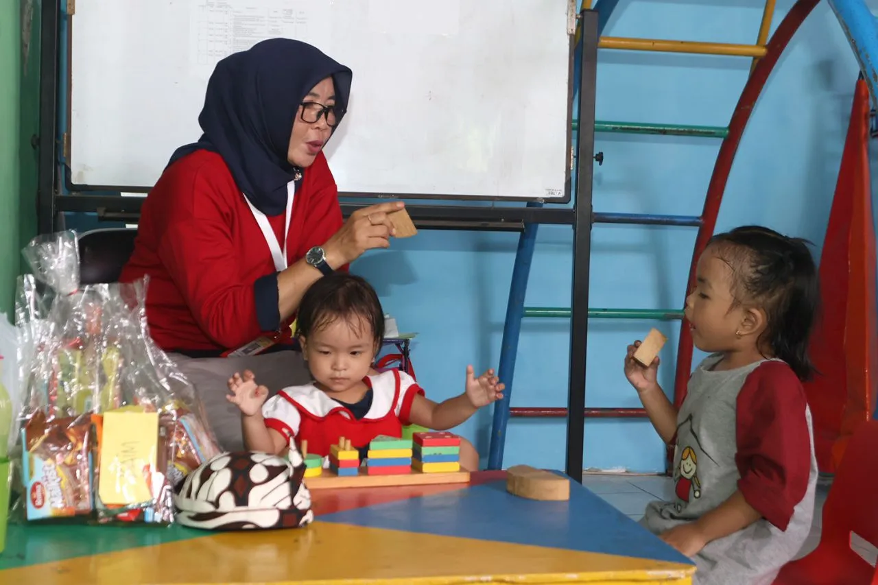 Ketua PKK Surabaya Membuka Sekolah Orang Tua Hebat Angkatan ke-2