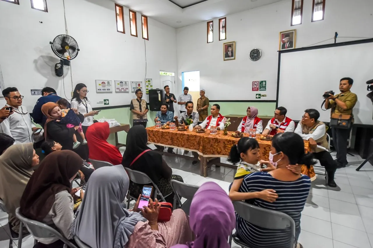 Jimpitan Cara Warga Balongsari Surabaya Bantu Warga Miskin