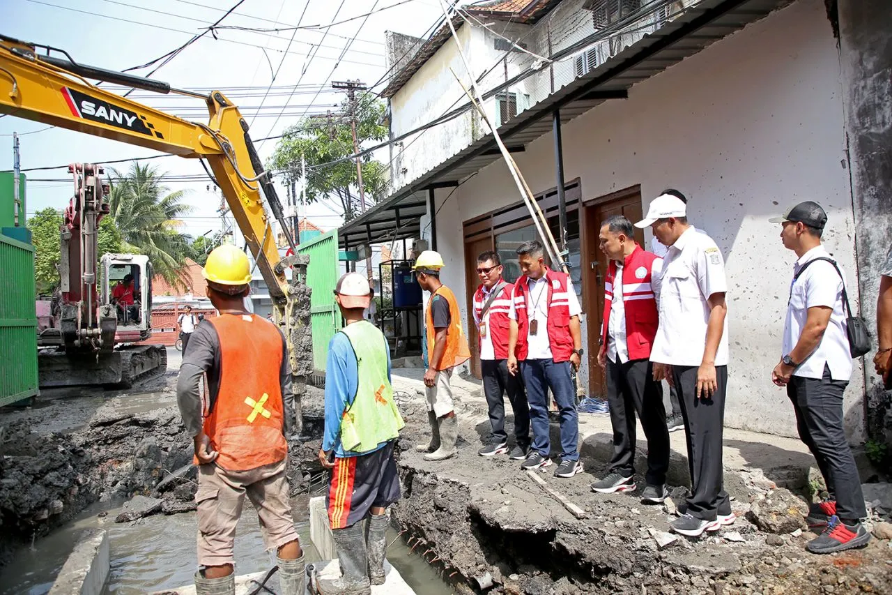 Wali Kota Eri Tegur Kontraktor Proyek Box Culvert Jalan Kapasari I Surabaya, Ada Apa?