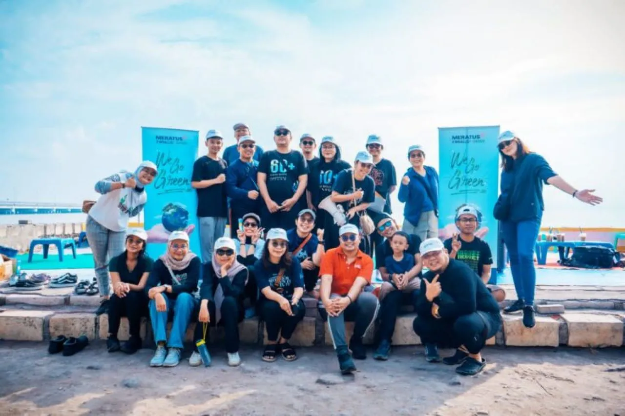 Peringati Hari Laut Sedunia, Meratus Gelar Beach Clean-Up di Lima Kota Besar