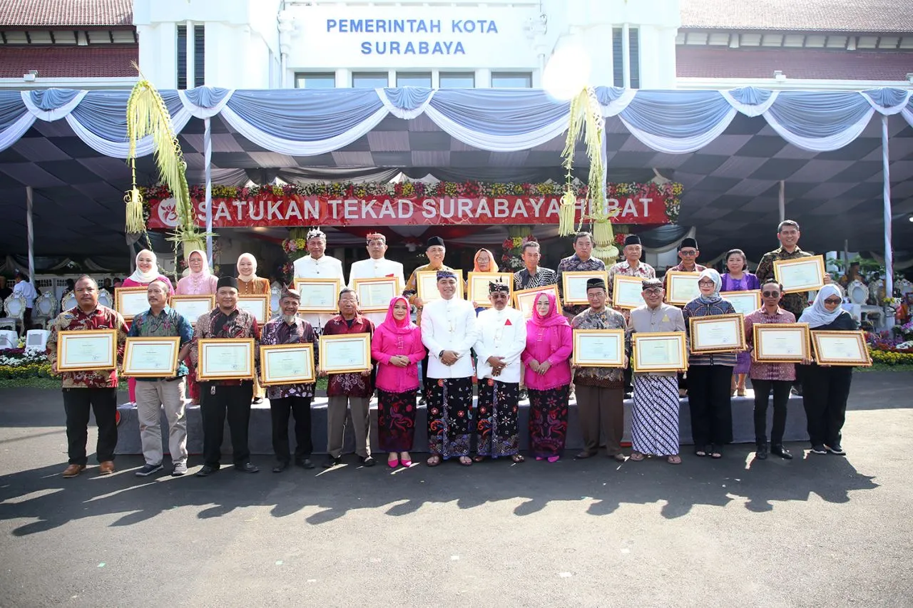 Peringatan HJKS ke-731, Surabaya Pecahkan Rekor MURI Pembentukan Pos Bantuan Hukum Terbanyak se-Indonesia