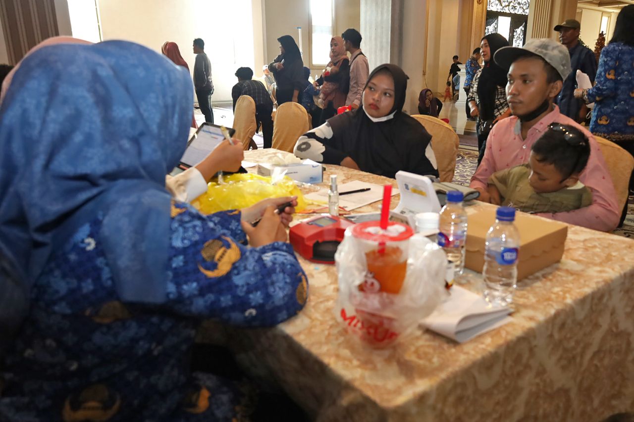 330 Pasangan Ikuti Pembekalan Isbat Nikah, Pesta Kebun di Balai Kota untuk Resepsinya
